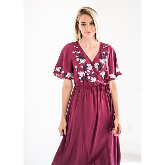 Jessakae - Rosebuds & Romance Maxi Dress in Burgundy - XL - Picture 3 of 14